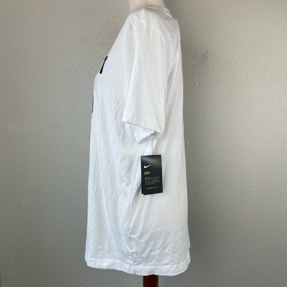 NWT Nike Basketball T-Shirt Size M - Picture 3 of 7